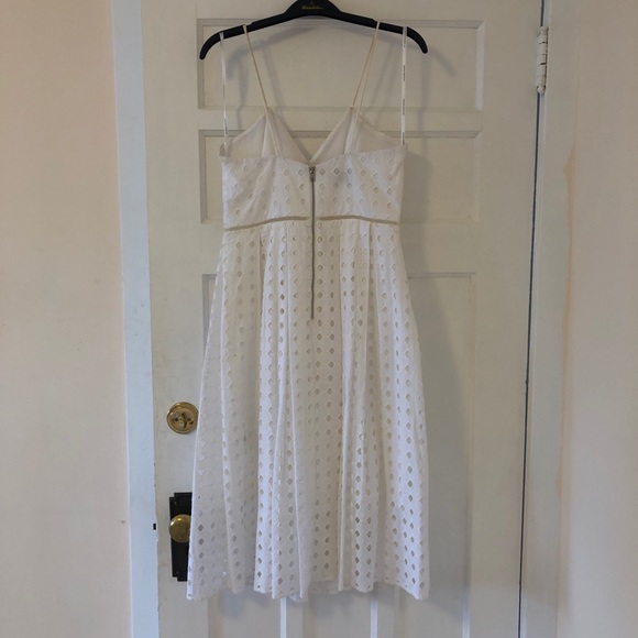 Beautiful White Eyelet dress - Picture 5 of 7